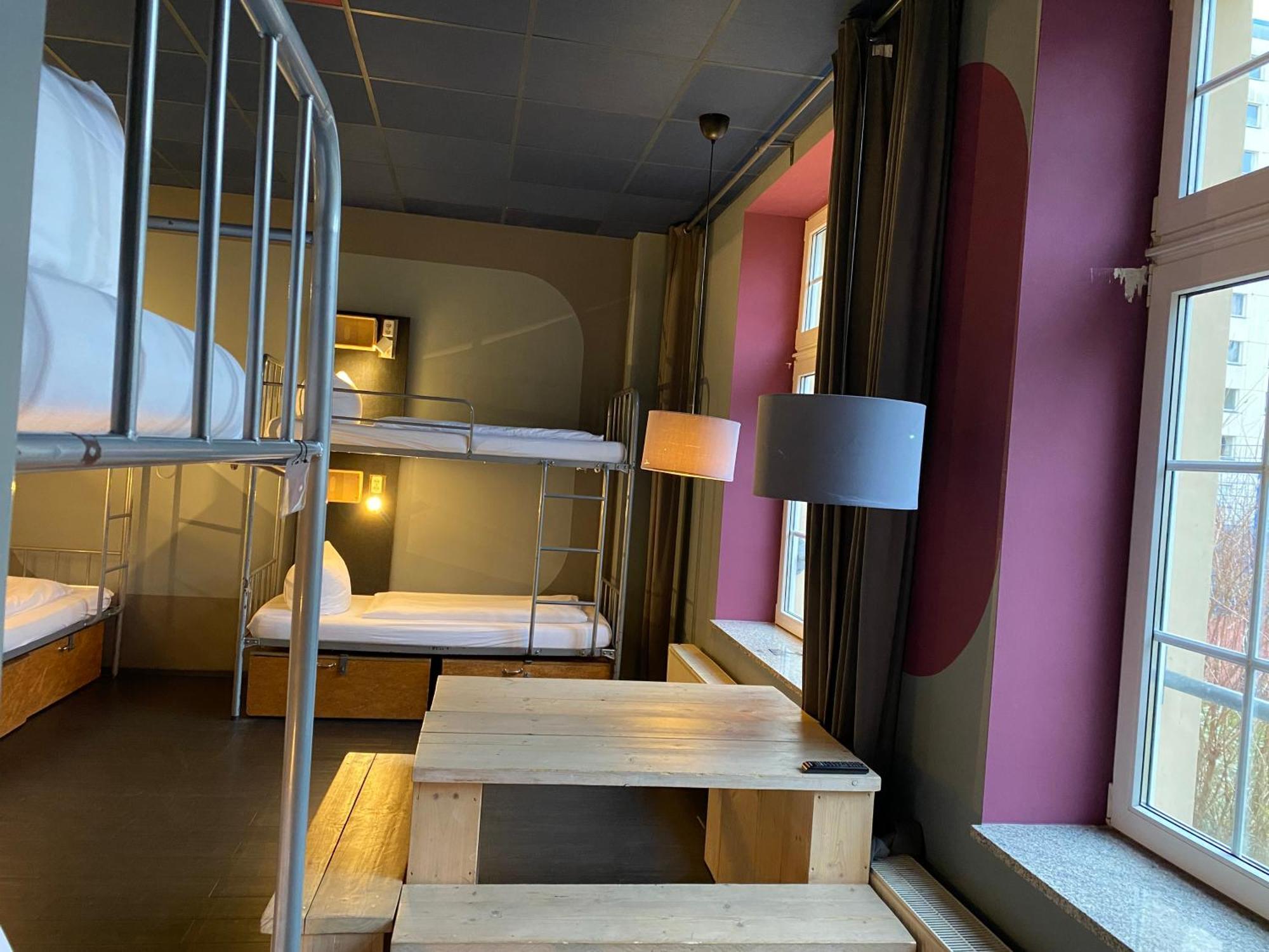 Bed 8-Bed Mixed Dormitory Room