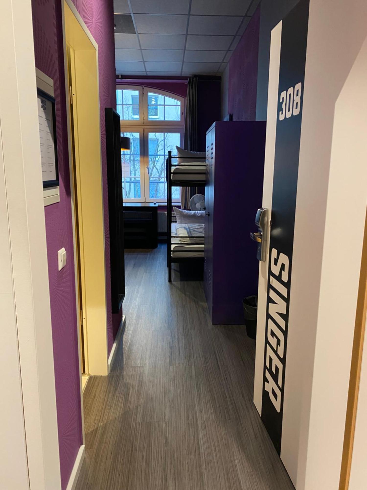 Quadruple Room Bathroom